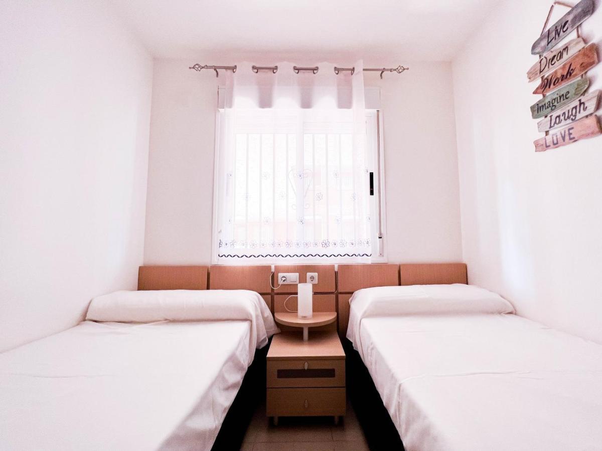 Renovated Apartment On The First Line โอโรเปซาเดลมาร์ ภายนอก รูปภาพ