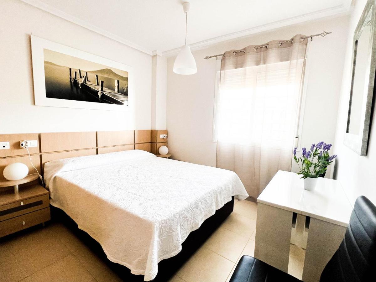 Renovated Apartment On The First Line โอโรเปซาเดลมาร์ ภายนอก รูปภาพ