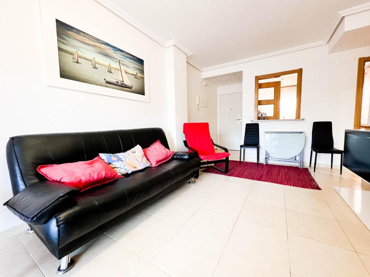 Renovated Apartment On The First Line โอโรเปซาเดลมาร์ ภายนอก รูปภาพ